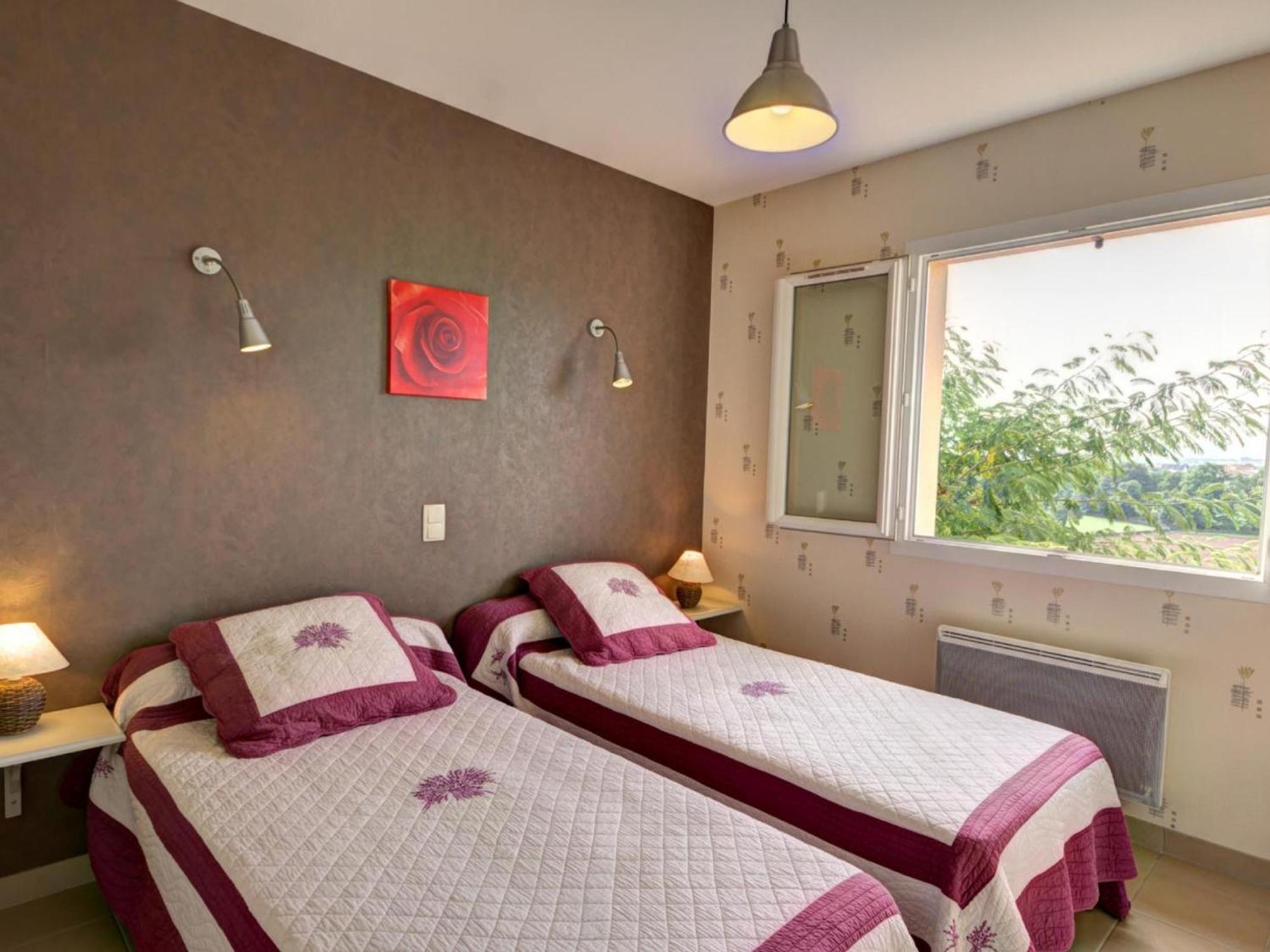 Gite Cosy Avec Poele, Terrasse Et Jardin Prive A Saint-Forgeux-Lespinasse - Fr-1-496-37 ภายนอก รูปภาพ